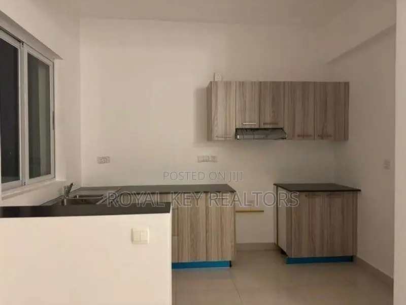 Barrington Tower - 03 Bedroom Unfurnished Apartment for Rent-Colombo 1