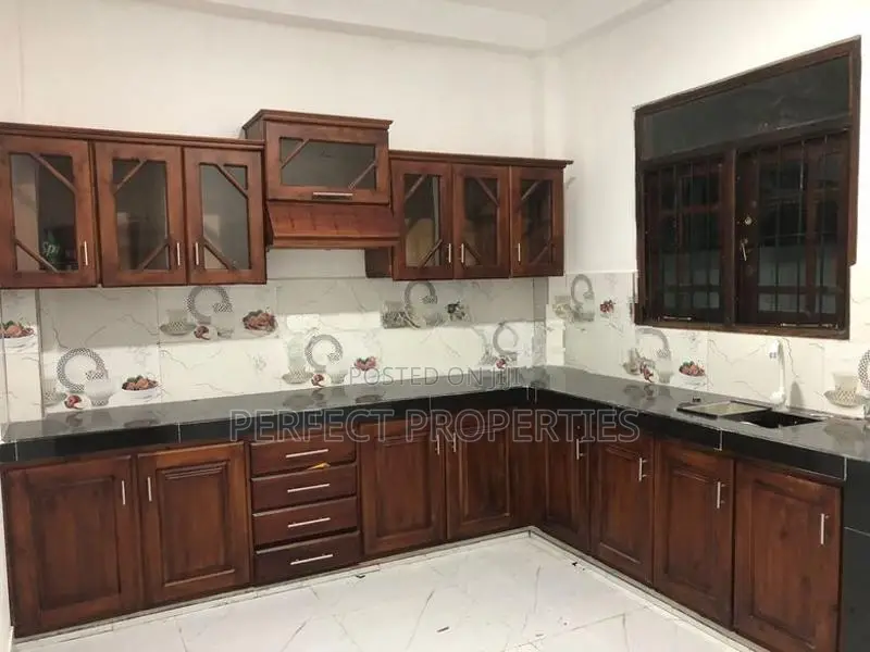 Brand New House for Sale – Wattala / Kerawalapitiya 299m to High Way