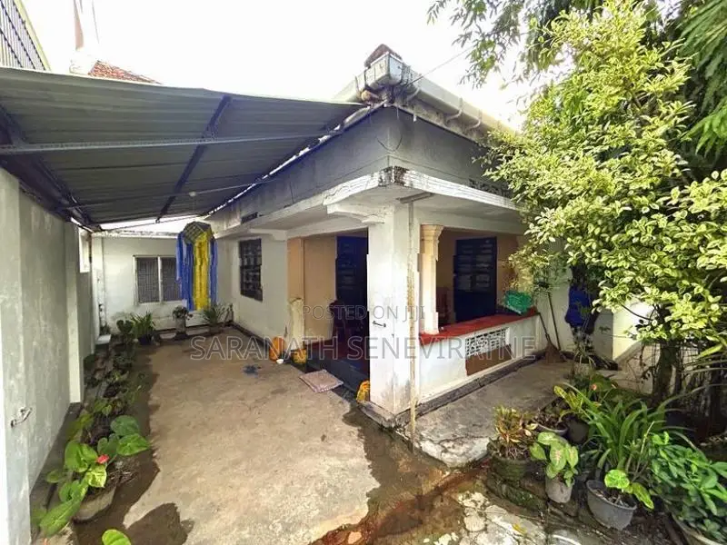 Old House For Land Value Dehiwala Waidya Road