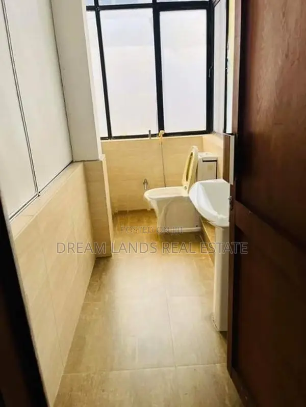 Boralesgamuwa Office Space for Rent ( R- 742)