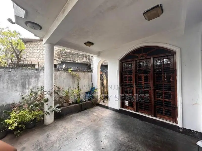 2 story house for Sale in Kirulapone, Colombo 06 (SSPH-396)