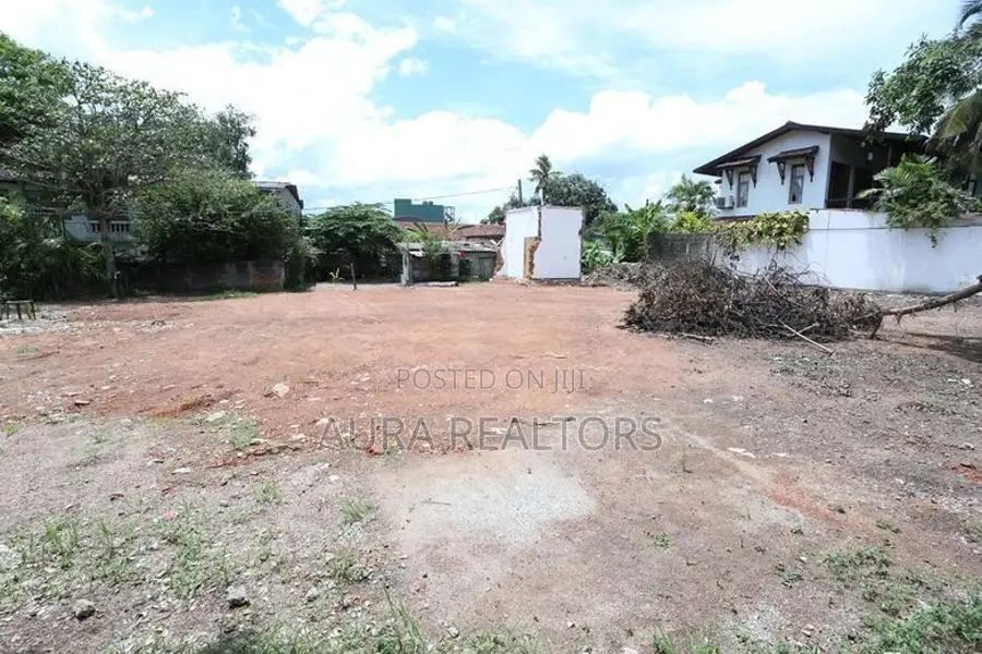 Land for Sale in Nugegoda Town Center ( P- 102 )