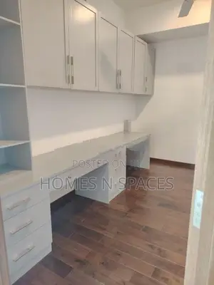 Four (4) Bedroom Apartment for Sale - Capitol Twin Peaks, Colombo 02
