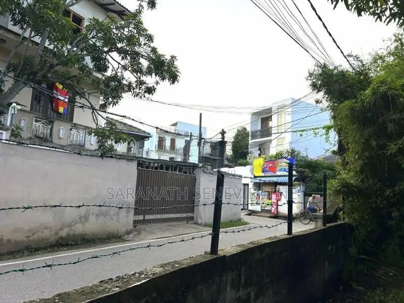 Old House For Land Value Dehiwala Waidya Road