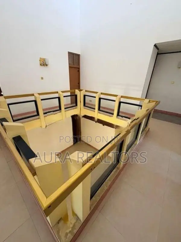 Commercial Building for Rent in Colombo 3 Avenue (p-104)