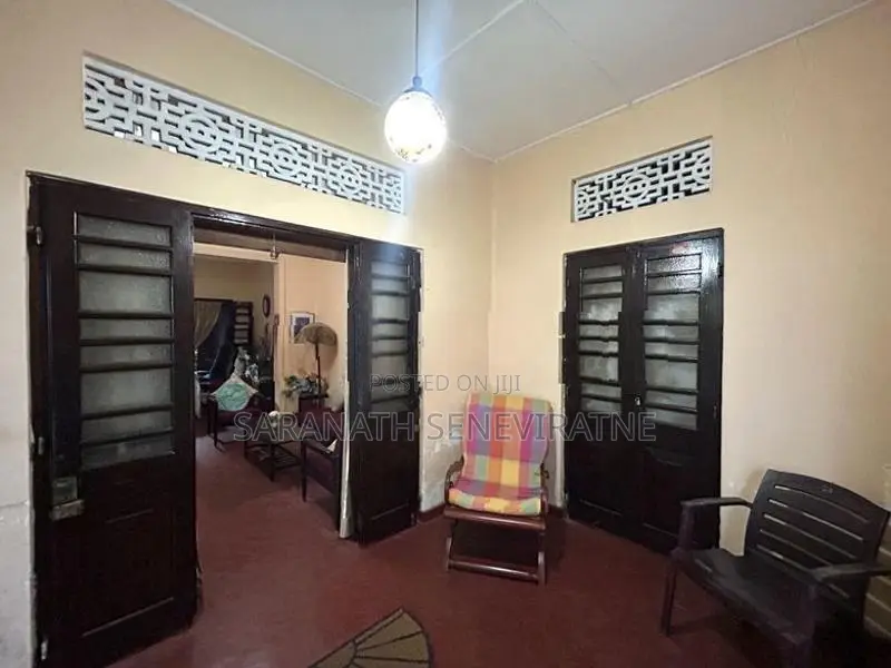 Old House For Land Value Dehiwala Waidya Road