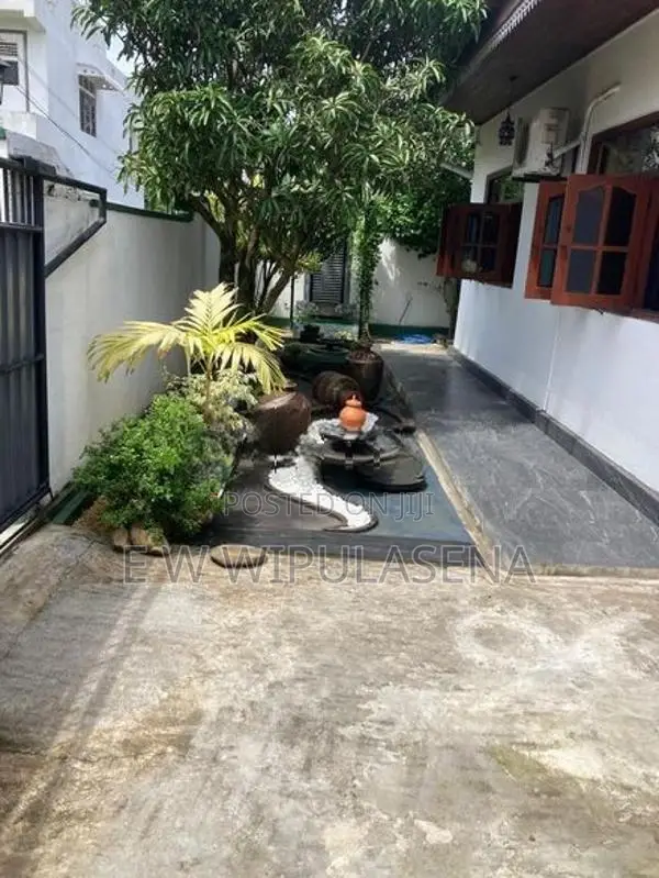 HOUSE for SALE in KOTTAWA