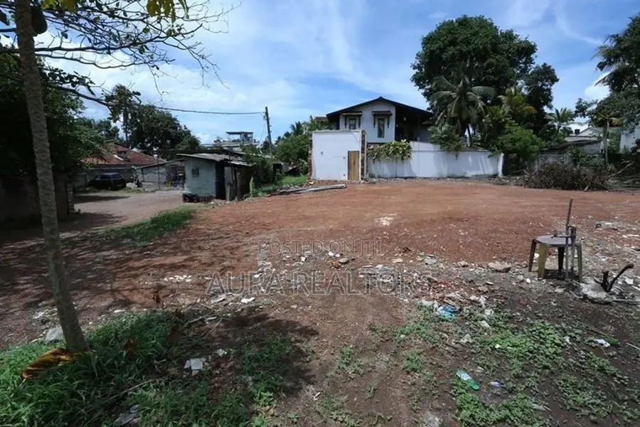 Land for Sale in Nugegoda Town Center ( P- 102 )