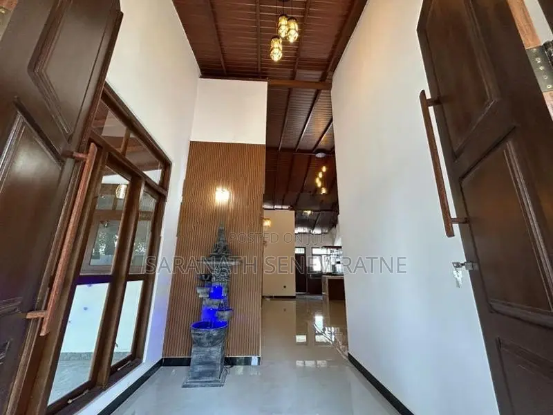 Brand-New House From Homagama Godagama Walking Distance to High Level