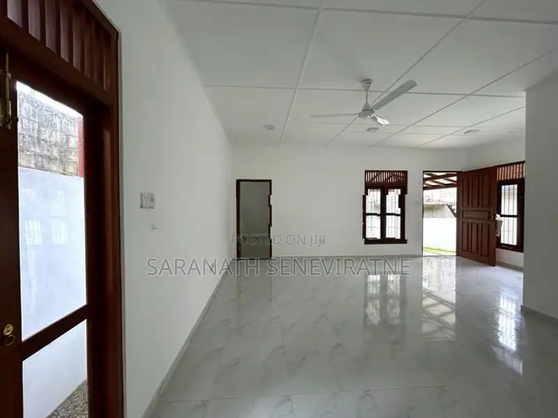 Brand New House For Sale Piliyandala Gandabuwana Rd - Batakettara Nort