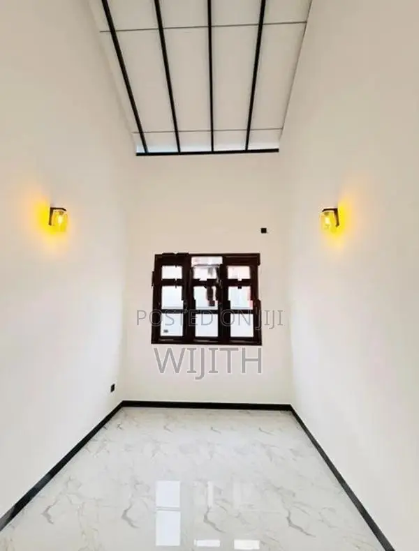 B/N SINGLE HOUSE FOR SALE IN KOTTAWA KIRWATHTUDUWA