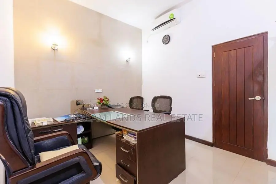 6BED HOUSE FOR RENT IN THALAWATHUGODA (SP634)
