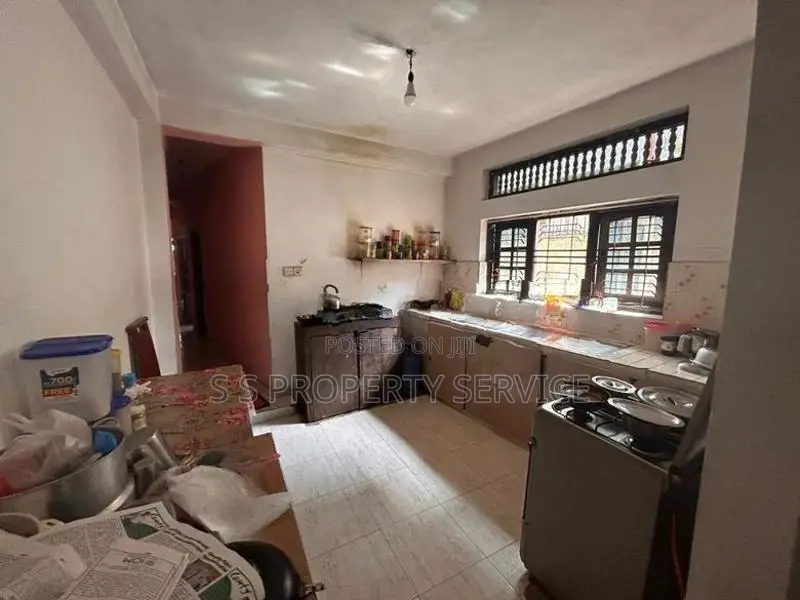 2 story house for Sale in Kirulapone, Colombo 06 (SSPH-396)