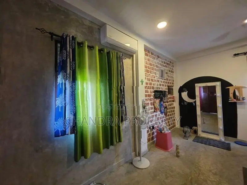 Luxury Upstairs House For Immediate Sale in kandana