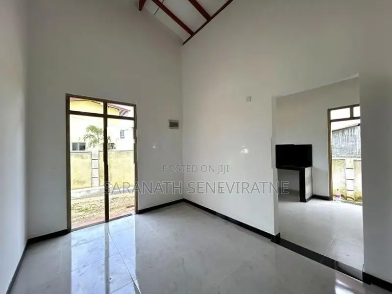 Brand-New Well Built Single Storied House For Sale Homagama Beruketiya