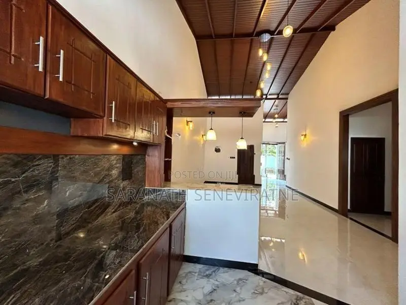 Brand-New House From Homagama Godagama Walking Distance to High Level
