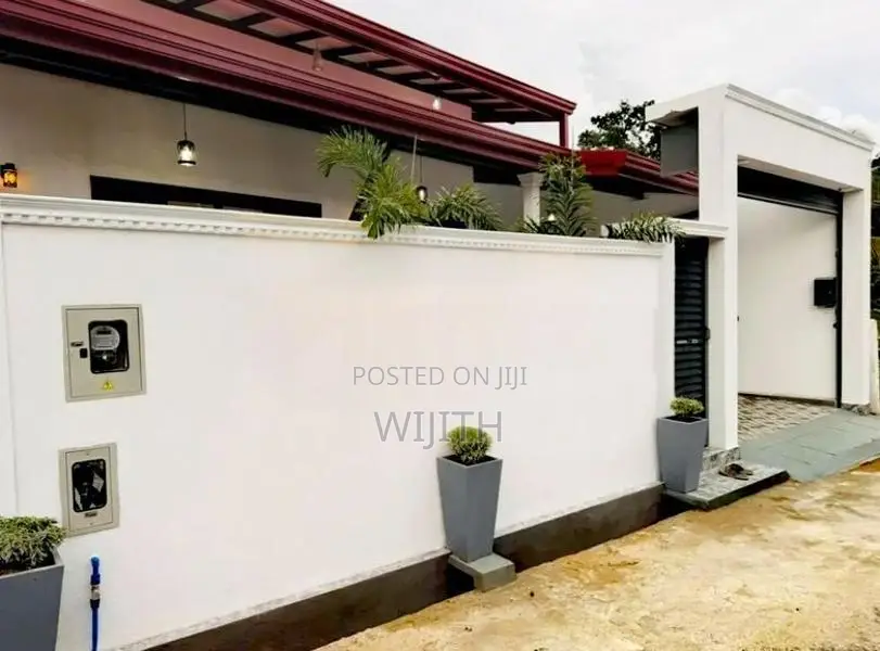 SUPAR BRAND NEW SINGLE HOUSE FOR SALE IN KOTTAWA HORANROAD KIRWATHTUDU