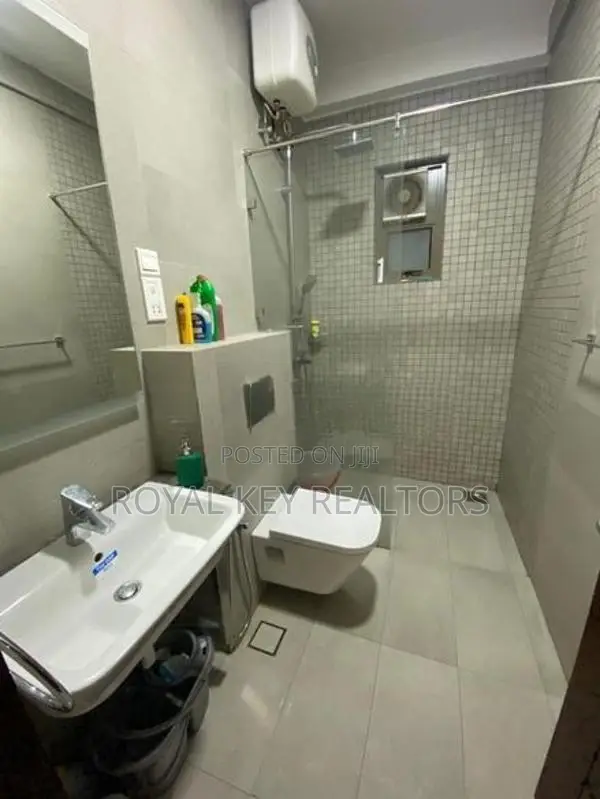 Colombo 3 – 03 Bedroom Unfurnished Apartment for Sale