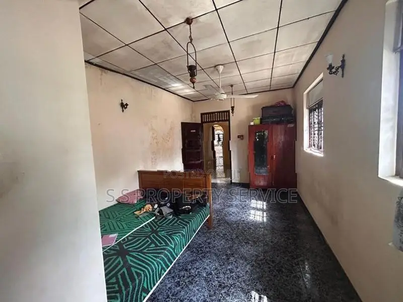 2 story house for Sale in Kirulapone, Colombo 06 (SSPH-396)
