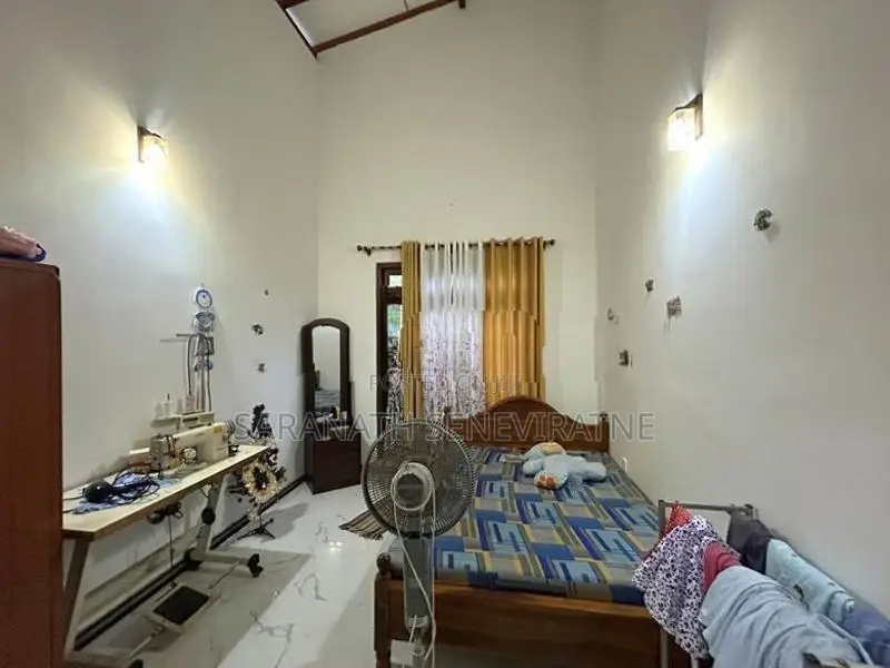 Solid House in Homagama Millawa With 3 Bedrooms
