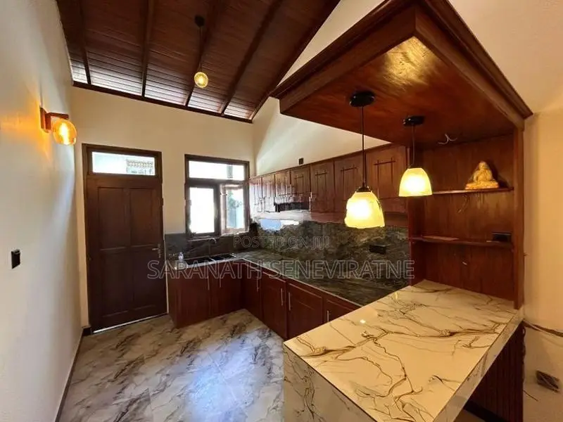 Brand-New House From Homagama Godagama Walking Distance to High Level