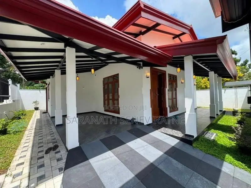 Brand-New House With 3 Bedrooms 2 Bathrooms - Homagama Galawilawatta R