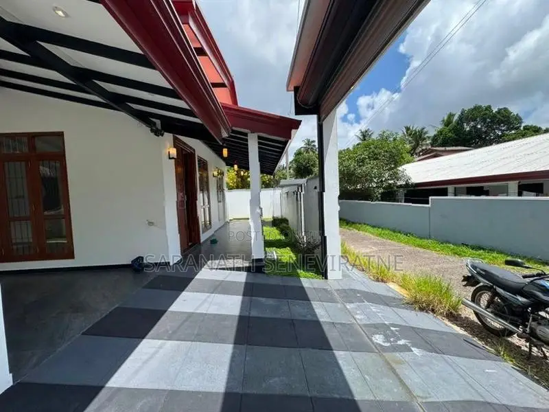 Brand-New House With 3 Bedrooms 2 Bathrooms - Homagama Galawilawatta R