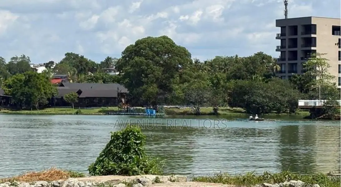 20P Waterfront Land for Sale in Rajagiriya (LA4667)