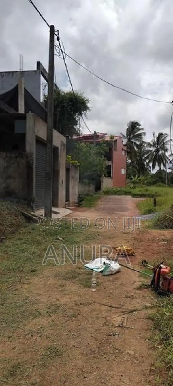Godagama 7 Perch Land for Sale