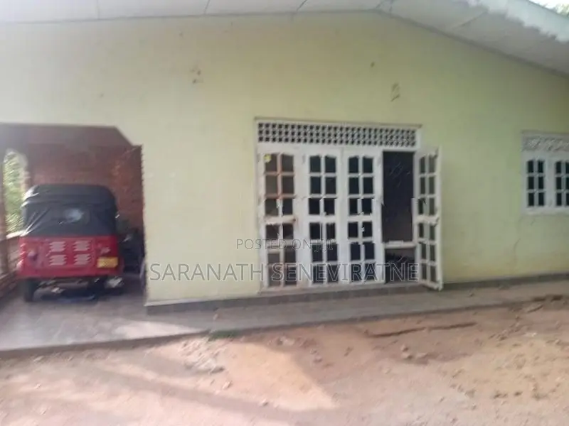 2 Storied House With 53 Perches - Avissawella Export Processing Zone