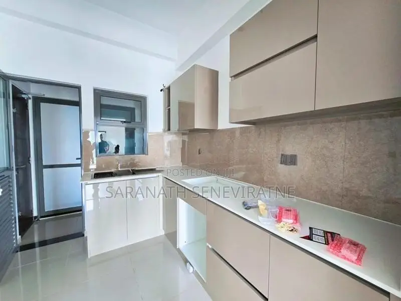 Brand-New Apartment in Canterbury Golf Lexus K tower Kesbewa Kahatuduw