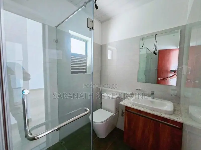 Brand-New Apartment in Canterbury Golf Lexus K tower Kesbewa Kahatuduw