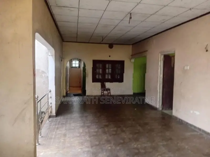 2 Storied House With 53 Perches - Avissawella Export Processing Zone