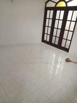 Upper floor for rent mirihana Nugegoda