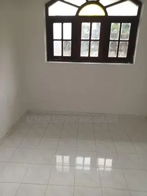 Upper floor for rent mirihana Nugegoda
