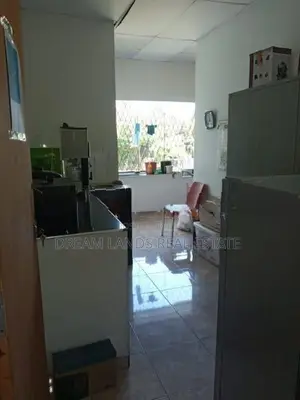 Upper floor for rent commercial propose colombo 5
