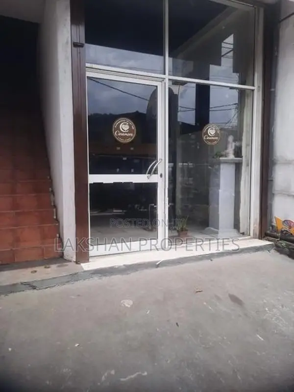 Shop For Rent In Boralesgamuwa Lake Road