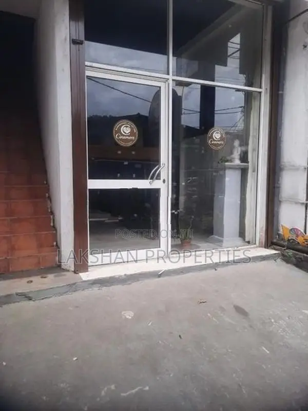 Shop For Rent In Boralesgamuwa Lake Road
