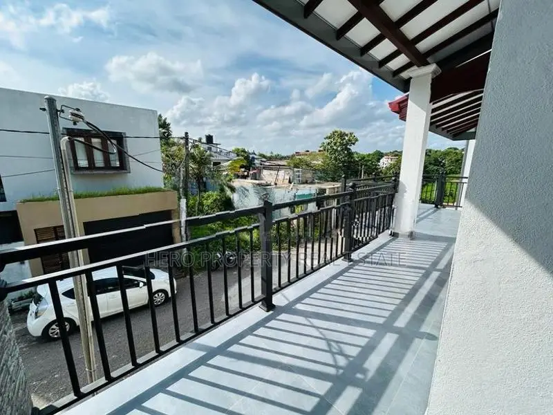 HAS210 - Brand New Luxury Quality Valuable House for Sale in Piliyanda