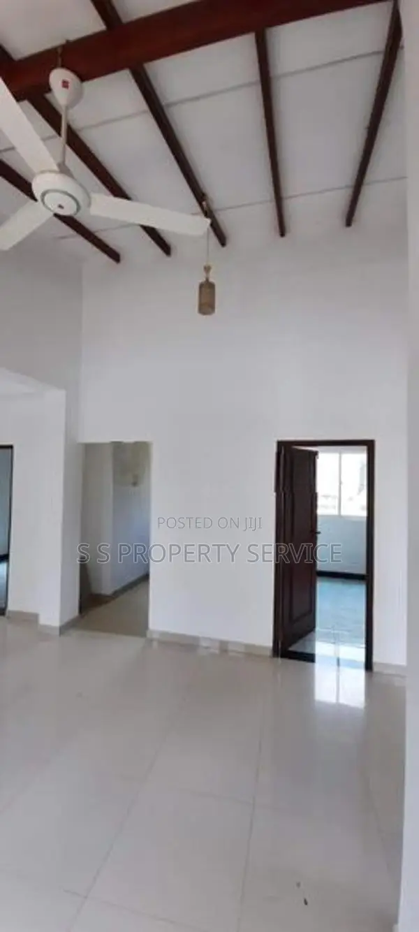 2 Storey House for Sale in Batteramulla (ssph-401)