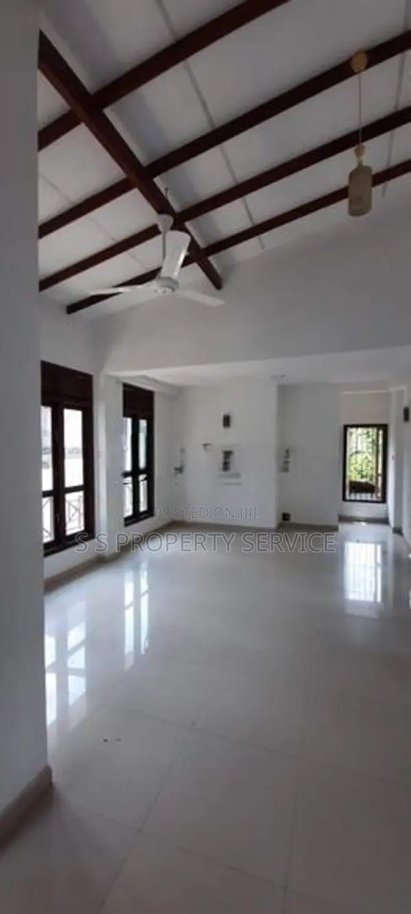 2 Storey House for Sale in Batteramulla (ssph-401)