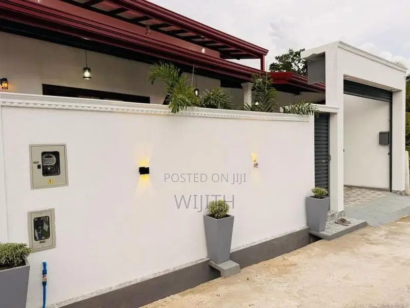 SUPARBRAND NEW SINGLE HOUSE FOR SALE IN KOTTAWA HORAN ROADKIRWATHTUDUW