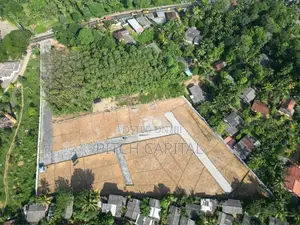 පැය 24ම බස් යන හයිලෙවල් පාරෙන්ම වටිනා ඉඩමක් විකිණීමට ඇත
