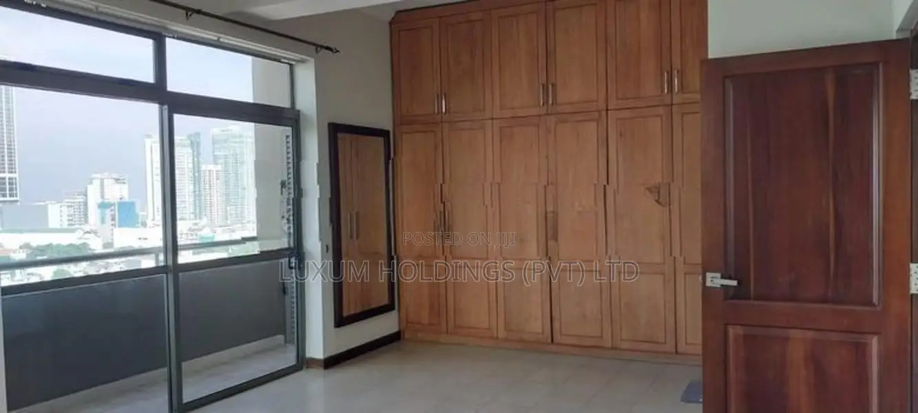 3,500 SQFT Penthouse For Rent in Colombo 07 [ 2156C ]