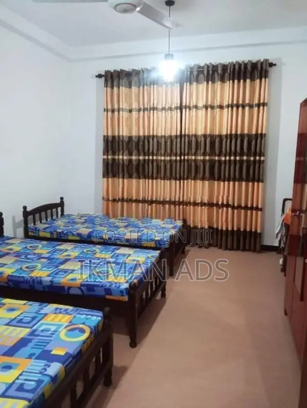Rooms for Rent - Female Students Homagama
