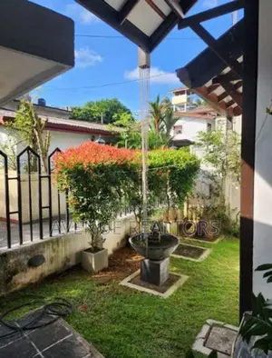 4BR 3-Storey House for Sale in Maharagama (HS4676)