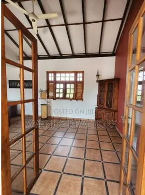 4BR 3-Storey House for Sale in Maharagama (HS4676)