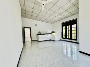 Elegant Luxury House for Sale in Athurugiriya