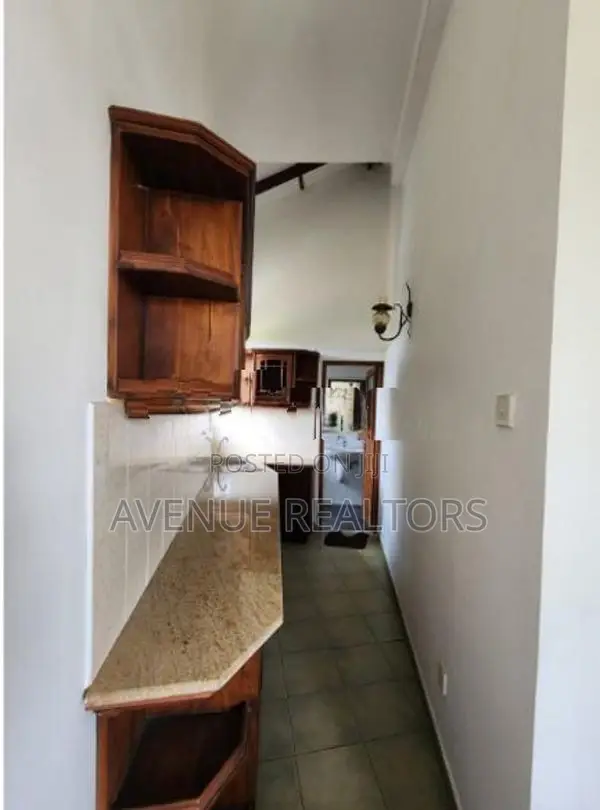 4BR 3-Storey House for Sale in Maharagama (HS4676)