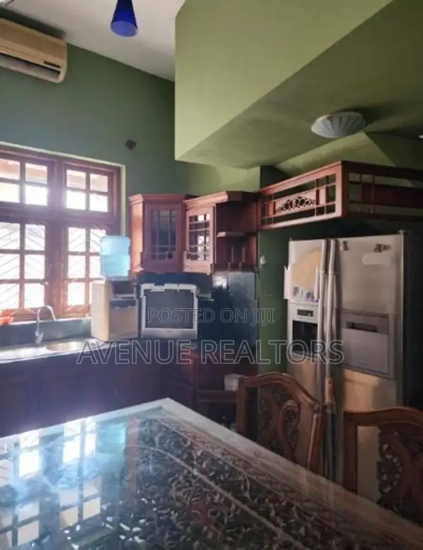 4BR 3-Storey House for Sale in Maharagama (HS4676)